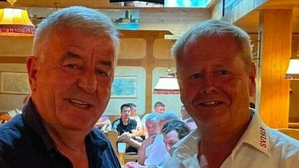 Verbandsverdienstnadel in Silber f&uuml;r Michael Ricke vom SV Herdringen